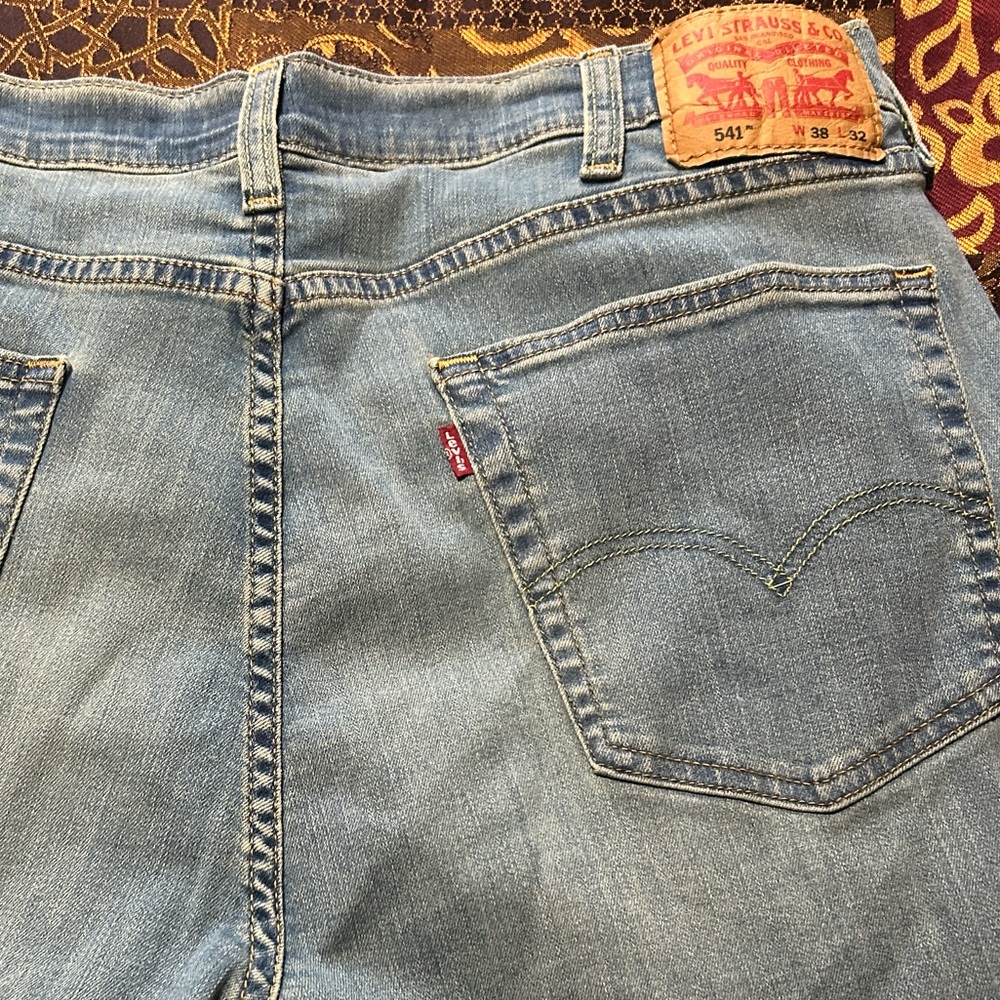 Mens Levi’s 541. Size 38x32